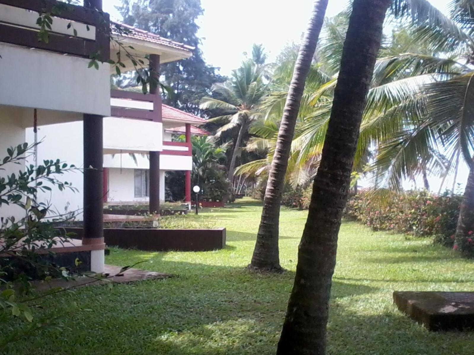 Kappad Beach Resort Chemancheri Exterior foto