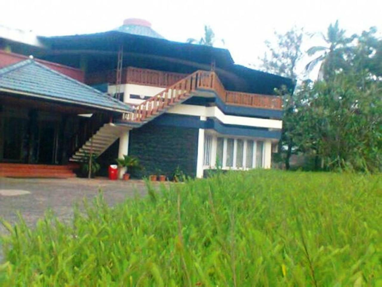Kappad Beach Resort Chemancheri Exterior foto