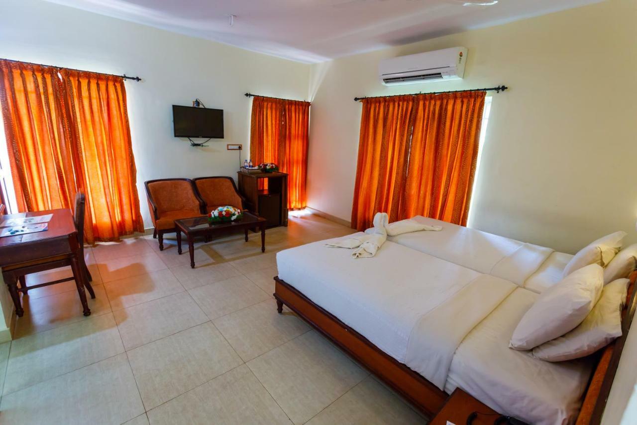 Kappad Beach Resort Chemancheri Exterior foto